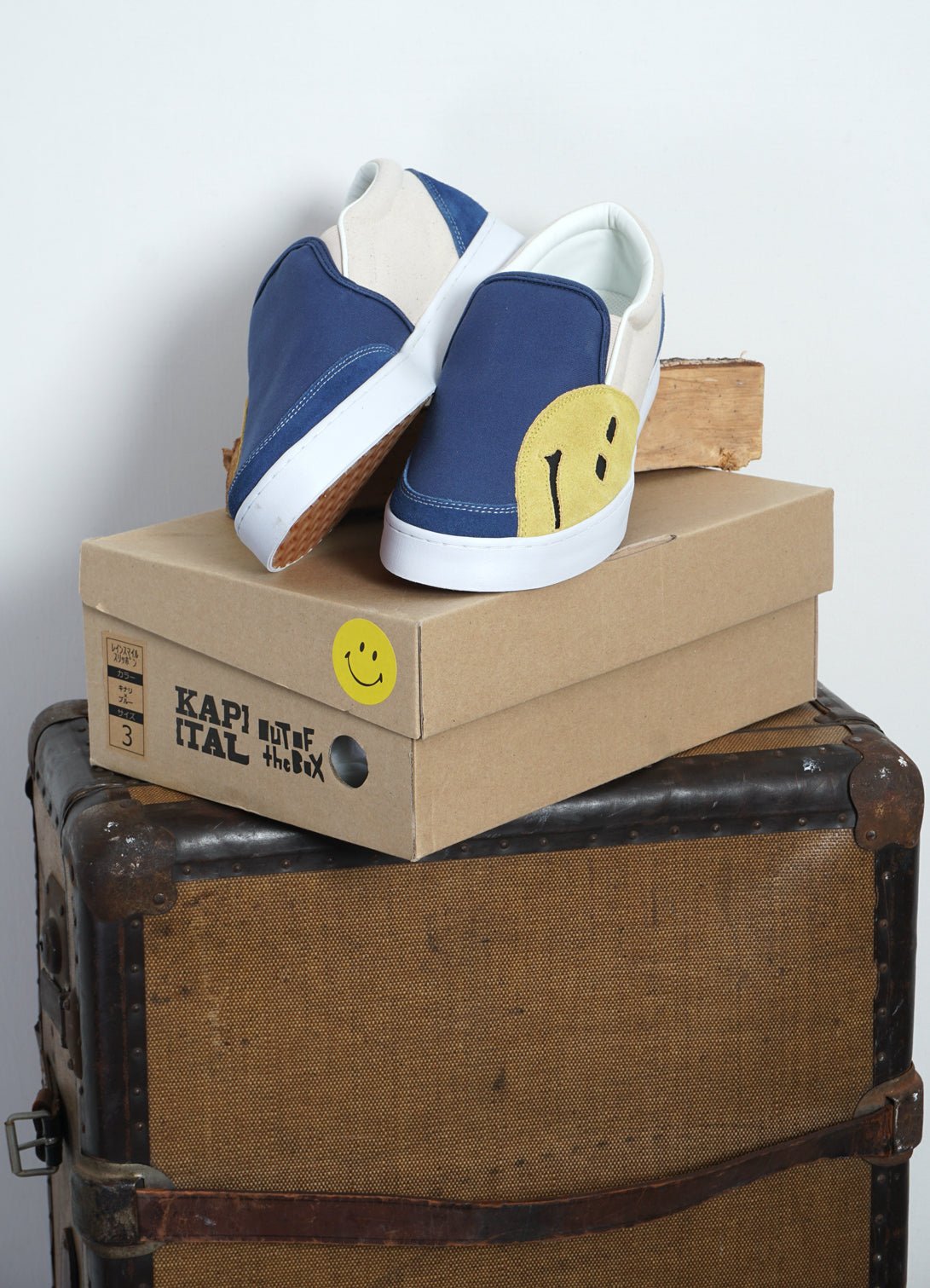 KAPITAL - RAIN SMILE | Slop On Shoes | Ecru x Blue - HANSEN Garments